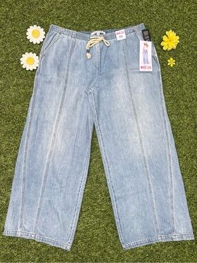 Celebrity Pink Drapey Wide Leg Jeans Womens XXL NWT Soft Comfy Blue Denim Pants